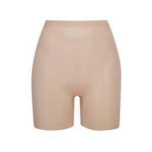 SHEER SCULPT LOW BACK SHORT - CLAY
